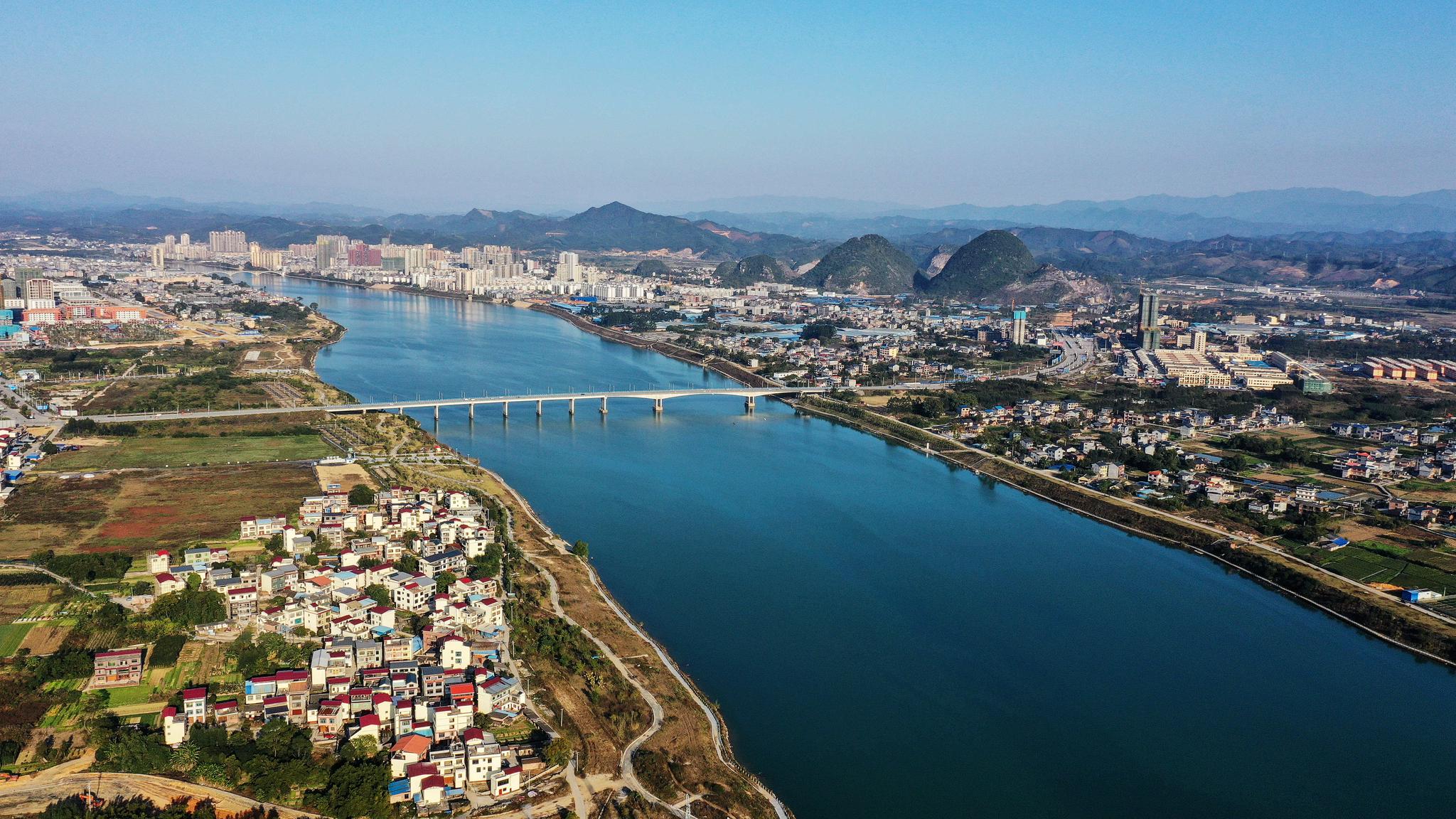 融安:水清岸绿生态美|柳州市|广西|无人机_新浪新闻