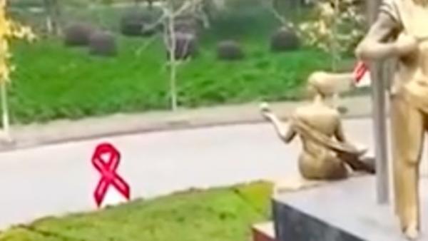 我国每年约3000例15到24岁学生感染艾滋病