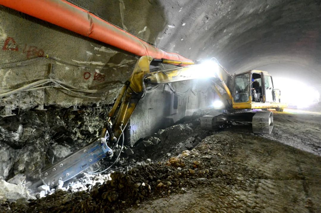 兰州白塔山隧道建成啥样了