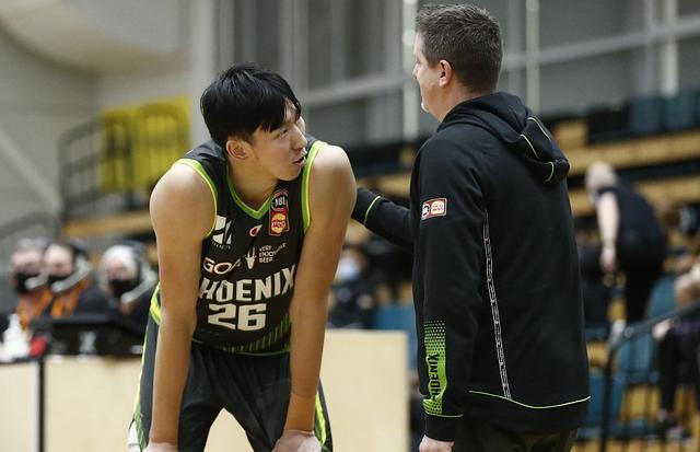 周琦NBL首秀太耀眼！隔人暴扣+遮天大帽助球队24分大胜对手休闲区蓝鸢梦想 - Www.slyday.coM