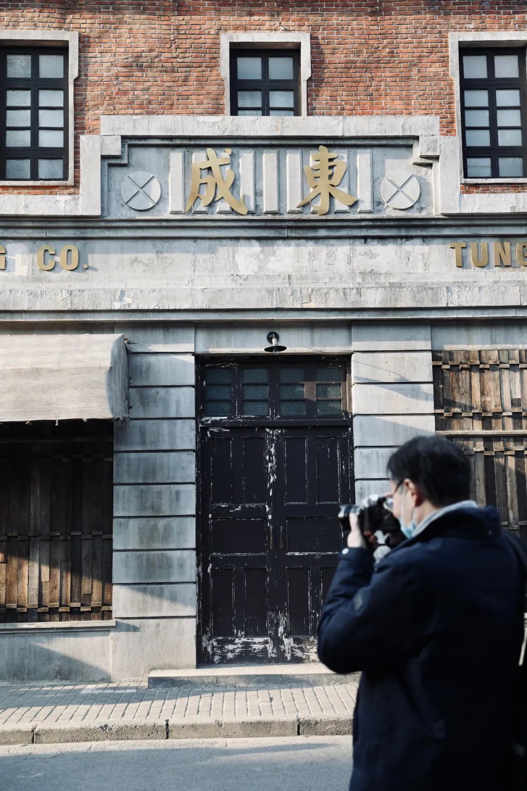 上海“民国风”老街突然爆红？原来是梁朝伟、王一博新片在此取景休闲区蓝鸢梦想 - Www.slyday.coM