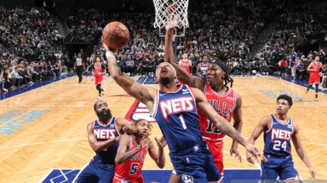 杜登22+9!篮网36岁老将梦回巅峰,裁判无视拉文踩线引球迷狂嘘休闲区蓝鸢梦想 - Www.slyday.coM 杜登22+9!篮网36岁老将梦回巅峰,裁判无视拉文踩线引球迷狂嘘休闲区蓝鸢梦想 - Www.slyday.coM