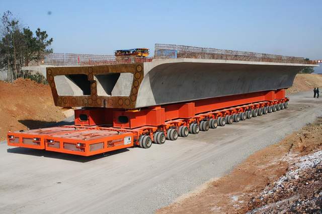 只租不卖的国之重器，中国建1巨型运输车，拉几万吨航母不是问题休闲区蓝鸢梦想 - Www.slyday.coM