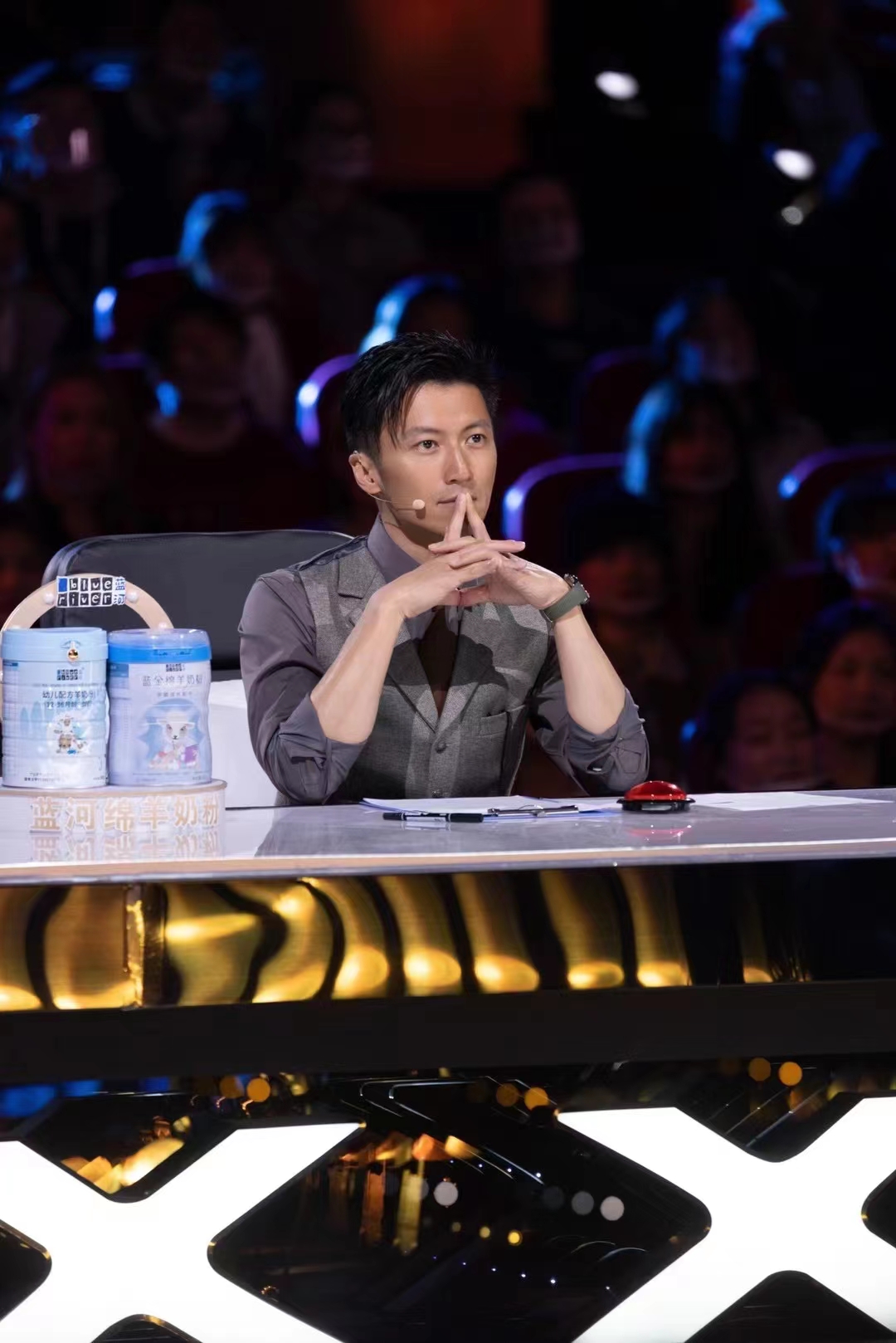 谢霆锋坐阵《点赞!达人秀》|点赞!达人秀|谢霆锋|神通_新浪新闻