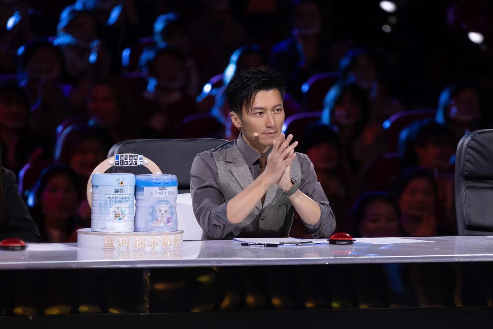 谢霆锋坐阵《点赞!达人秀》|点赞!达人秀|谢霆锋|神通_新浪新闻