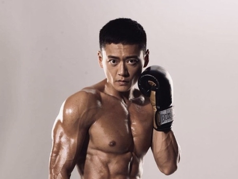 张振朗获TVB高层钦点,自曝为角色操练一年,坦言想夺最佳男主角|张振朗|曾励珍|钦点_新浪新闻