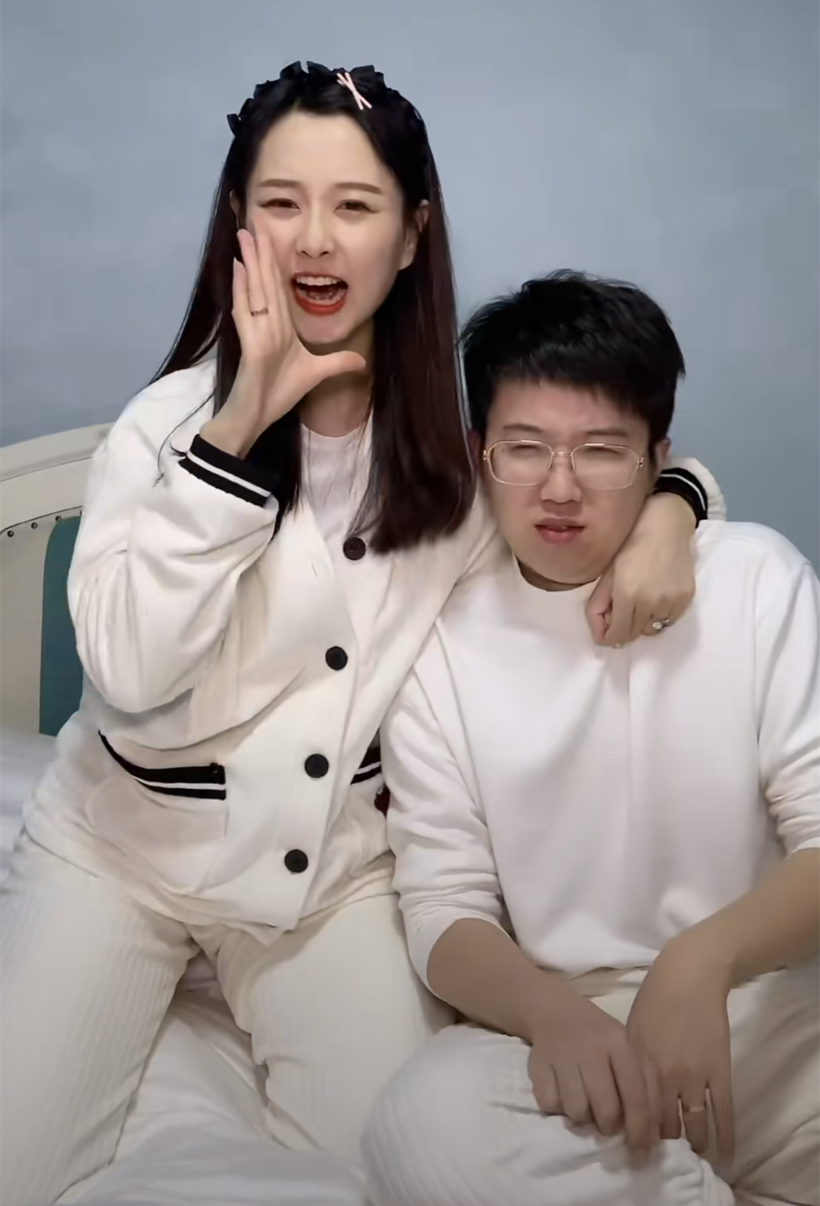 恭喜网红车模苏宁官宣好消息自曝未婚先孕明年就是一家三口