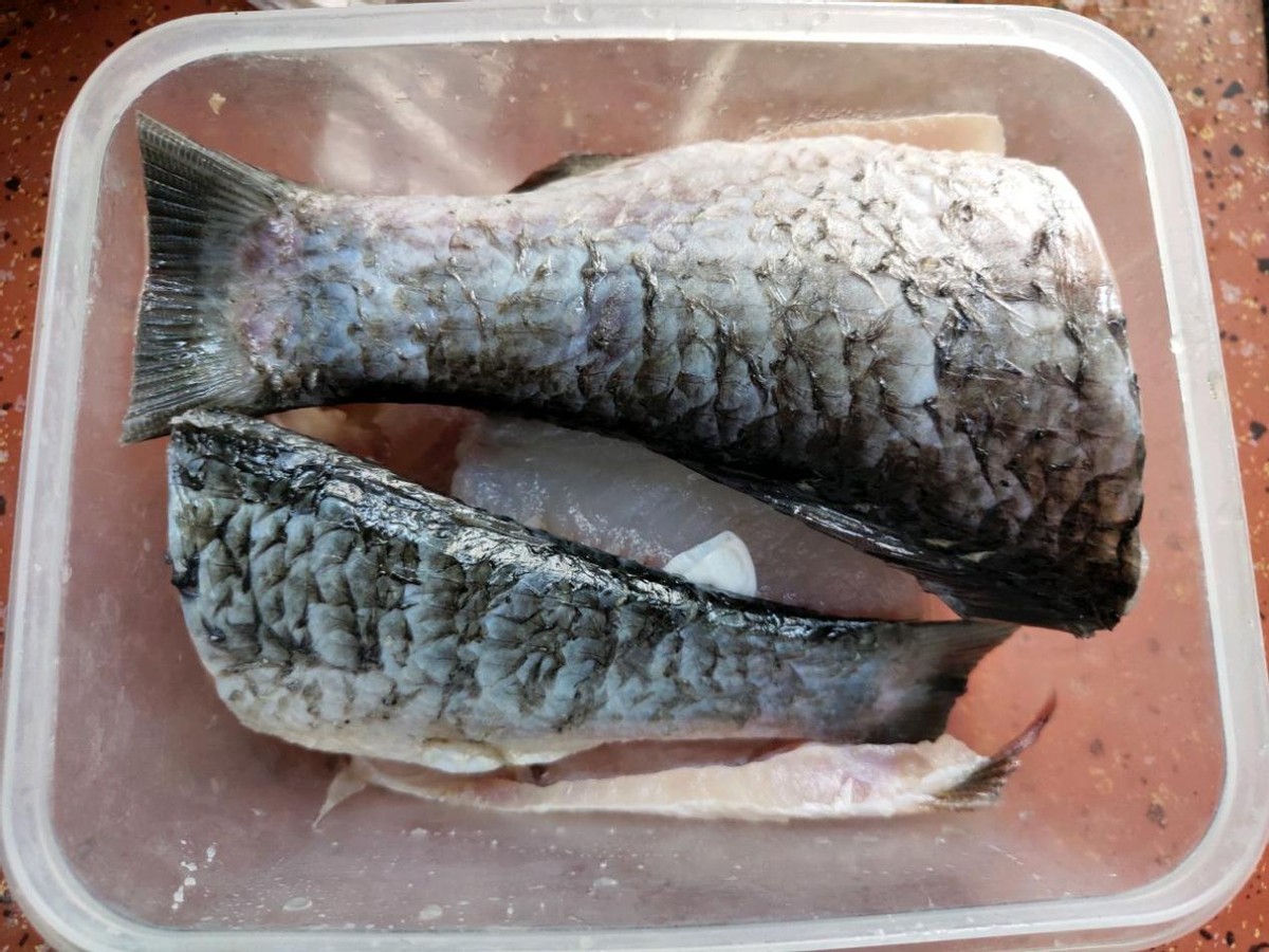 自制豆豉鲮鱼香气扑鼻味道可口咸香下饭看完就能学会