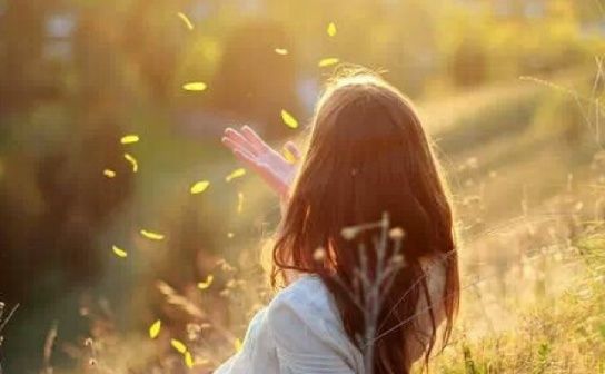 岳云鹏挂在嘴边的“铁锤妹妹”,原来是宅男女神,身材令人羡慕休闲区蓝鸢梦想 - Www.slyday.coM 岳云鹏挂在嘴边的“铁锤妹妹”,原来是宅男女神,身材令人羡慕休闲区蓝鸢梦想 - Www.slyday.coM