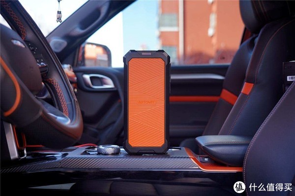 没有电芯的车载应急电源可以用吗？看Autowit超级电容汽车应急电源如何启动车辆休闲区蓝鸢梦想 - Www.slyday.coM