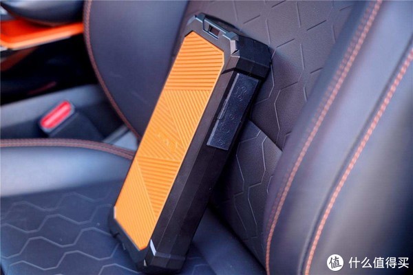 没有电芯的车载应急电源可以用吗？看Autowit超级电容汽车应急电源如何启动车辆休闲区蓝鸢梦想 - Www.slyday.coM