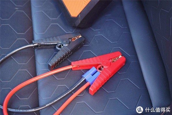 没有电芯的车载应急电源可以用吗？看Autowit超级电容汽车应急电源如何启动车辆休闲区蓝鸢梦想 - Www.slyday.coM