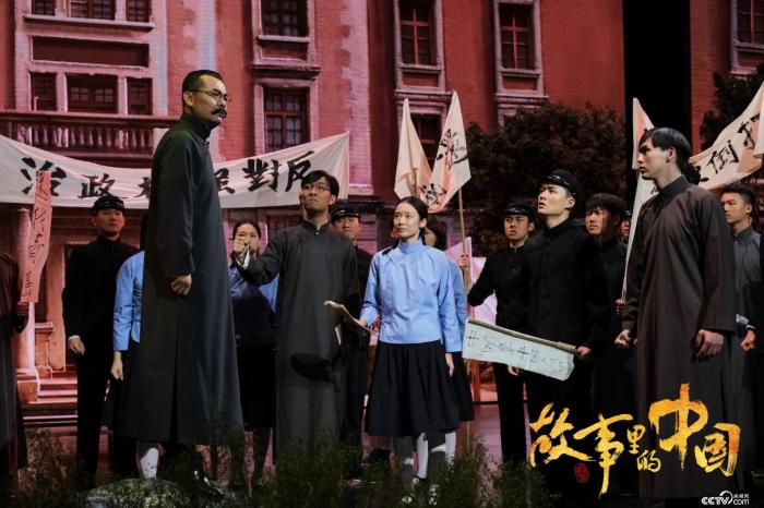 李宏塔首次走进祖父李大钊北大红楼办公室 ——《故事里的中国》开启百年时光之门休闲区蓝鸢梦想 - Www.slyday.coM