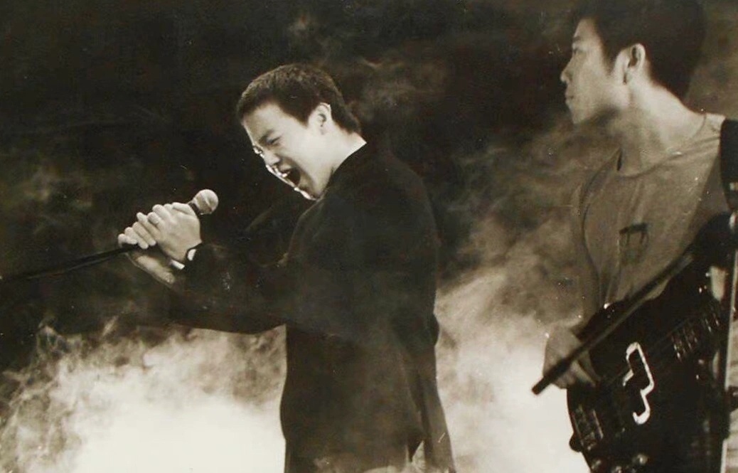 年轻时期的窦唯，也是那个时代的风云人物 窦唯|窦唯_新浪新闻