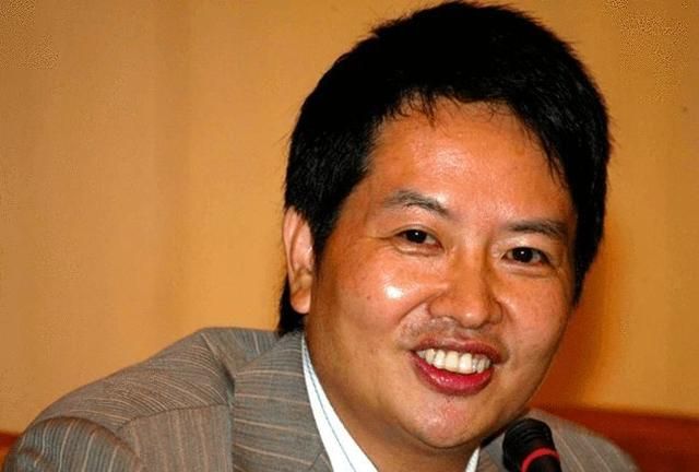 王思聪旗下公司债权被拍卖,宋祖德发文嘲讽：他是活该,天天炫富休闲区蓝鸢梦想 - Www.slyday.coM