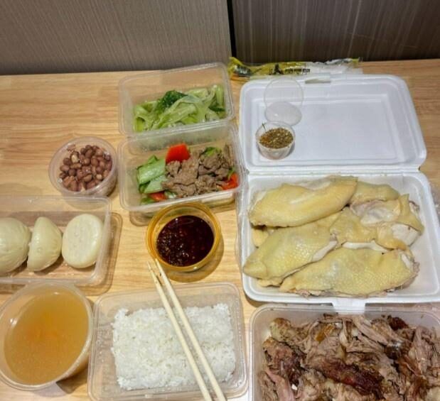 郭艾伦和王哲林,谁才是CBA第一社交达人?休闲区蓝鸢梦想 - Www.slyday.coM