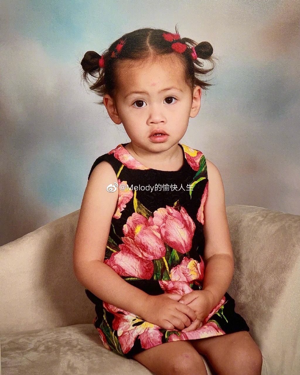 前女排国手马蕴雯晒女儿萌照,混血宝宝甜美可爱,连金软景都沦陷休闲区蓝鸢梦想 - Www.slyday.coM 前女排国手马蕴雯晒女儿萌照,混血宝宝甜美可爱,连金软景都沦陷休闲区蓝鸢梦想 - Www.slyday.coM