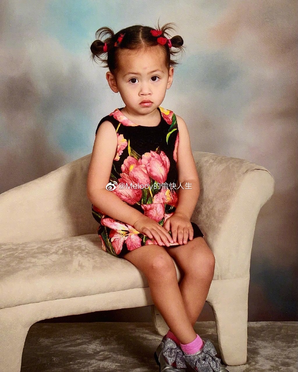 前女排国手马蕴雯晒女儿萌照,混血宝宝甜美可爱,连金软景都沦陷休闲区蓝鸢梦想 - Www.slyday.coM 前女排国手马蕴雯晒女儿萌照,混血宝宝甜美可爱,连金软景都沦陷休闲区蓝鸢梦想 - Www.slyday.coM