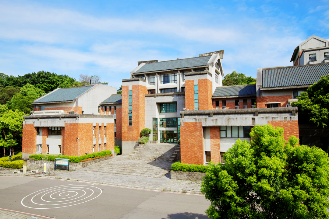 台北艺术大学今一学生死于宿舍,另一学生不明原因坠楼……|台北|台湾