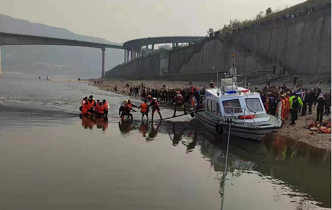 救援现场 重庆港航海事支队供图