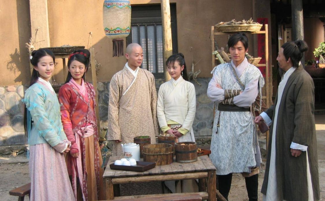 新版《仙剑奇侠传》被吐槽，赵灵儿阿奴无灵气，服装红配绿太老土休闲区蓝鸢梦想 - Www.slyday.coM