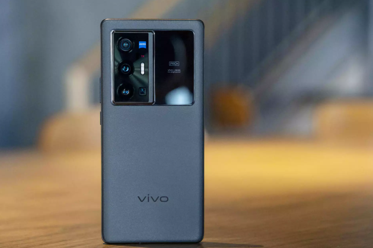 vivo x70 pro 就是目前市面上极具代表性的一款产品,通过对这款手机的