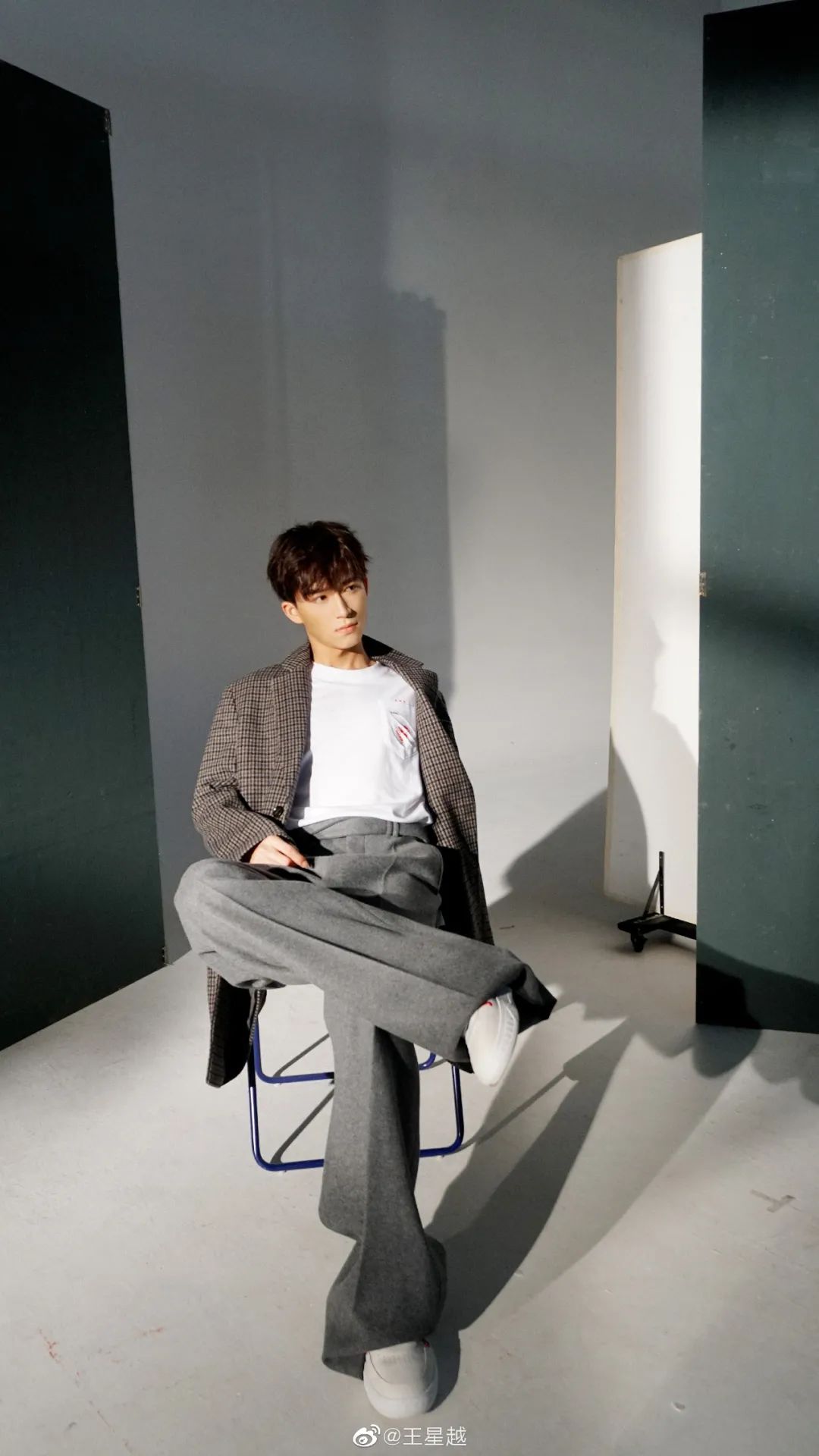 00后男演员年轻不畏惧有潜力更有底气