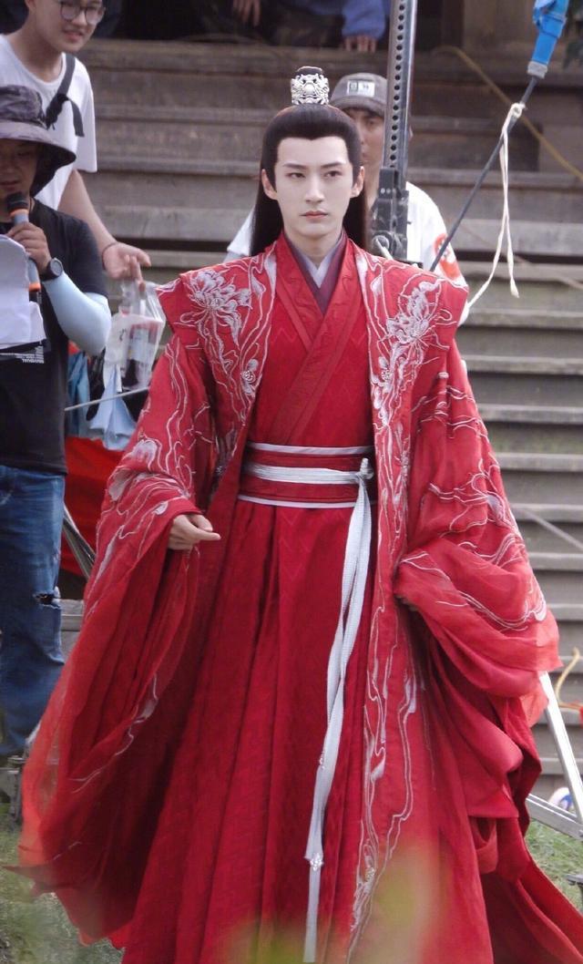 这6位个个美男形象,让人欲罢不能|红衣|造型|古装_新浪新闻