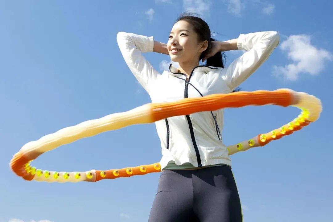 想尝试悬空呼啦圈劝你量力而行