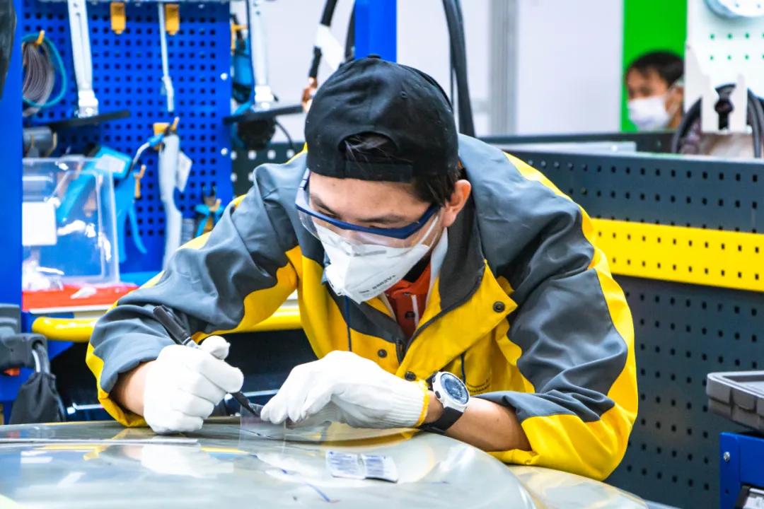 参加广东省第二届职业技能大赛，广州市交通技师学院师生获两金一银休闲区蓝鸢梦想 - Www.slyday.coM