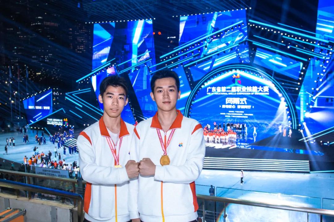 参加广东省第二届职业技能大赛，广州市交通技师学院师生获两金一银休闲区蓝鸢梦想 - Www.slyday.coM