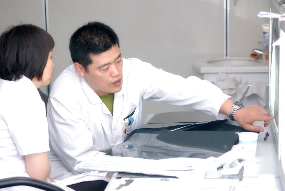 辽宁一医院副院长殉职，最后一条朋友圈是“凯旋”休闲区蓝鸢梦想 - Www.slyday.coM