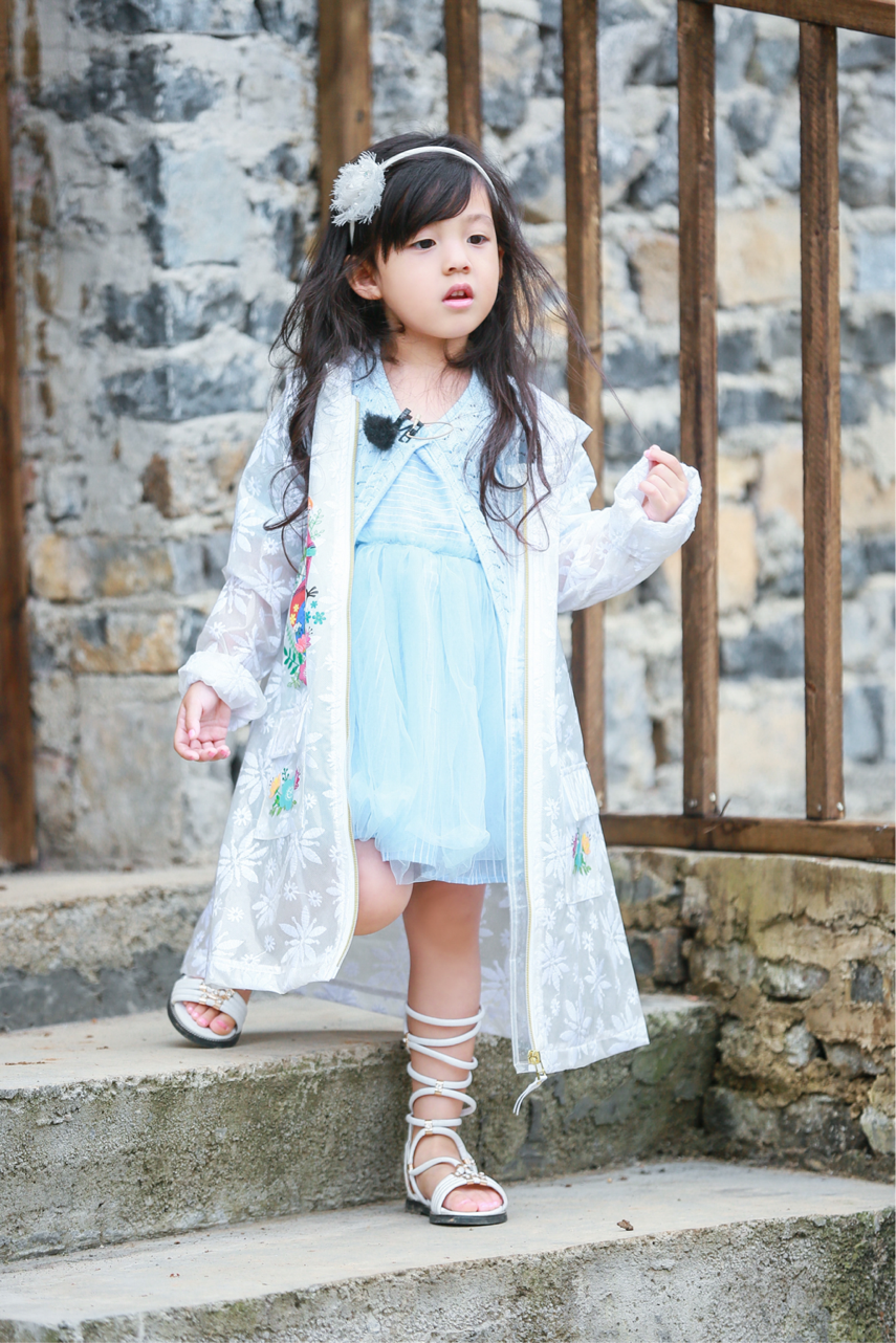 现在小泡芙长大了,不禁让人忍不住感叹时光飞逝!