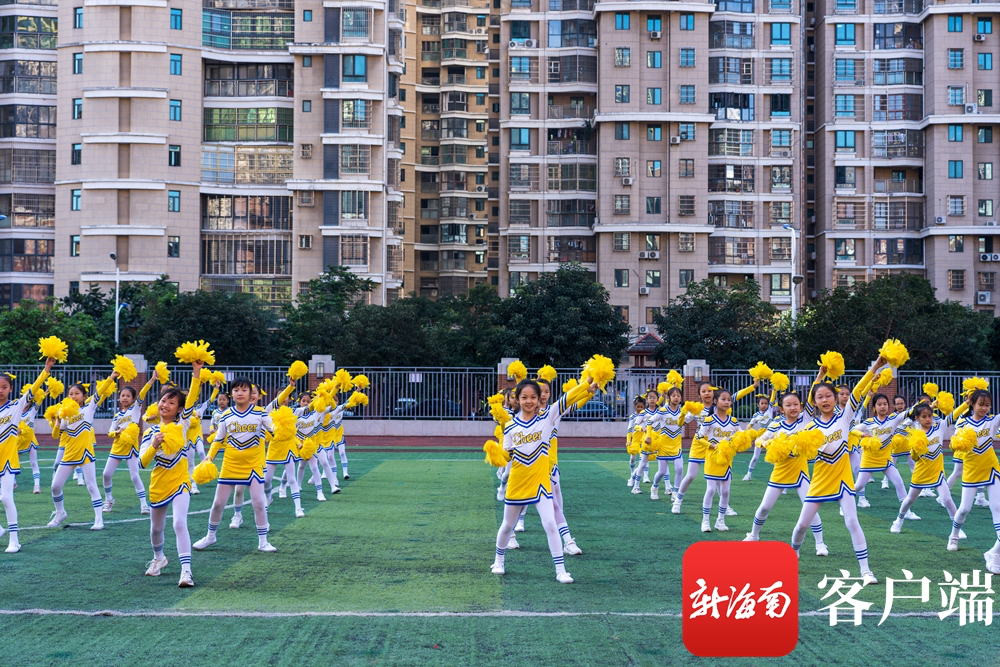 “双减”百日环岛行休闲区蓝鸢梦想 - Www.slyday.coM