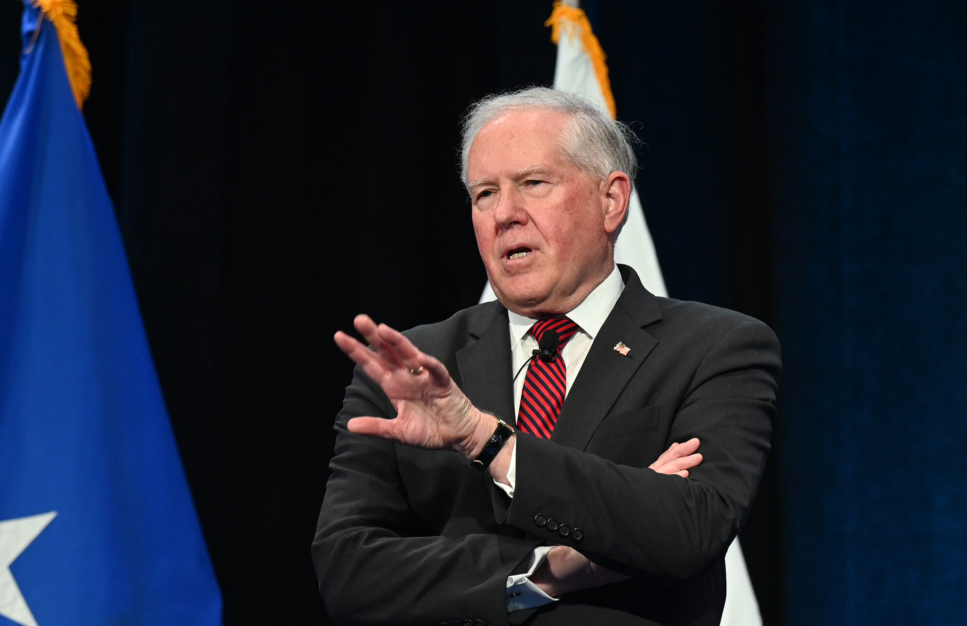 美空军部长吓不到中国留着它干嘛