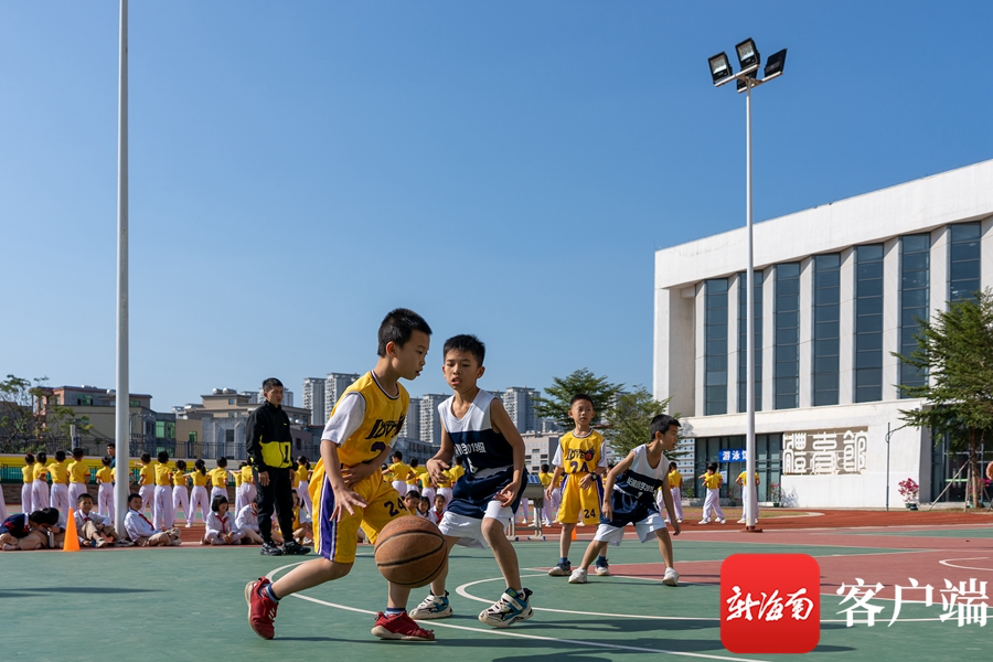 “双减”百日环岛行休闲区蓝鸢梦想 - Www.slyday.coM