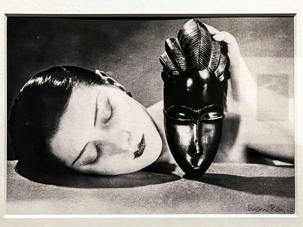 北京798美术馆,摄影先驱曼雷白昼纽约午夜巴黎,肖像摄影真美__财经