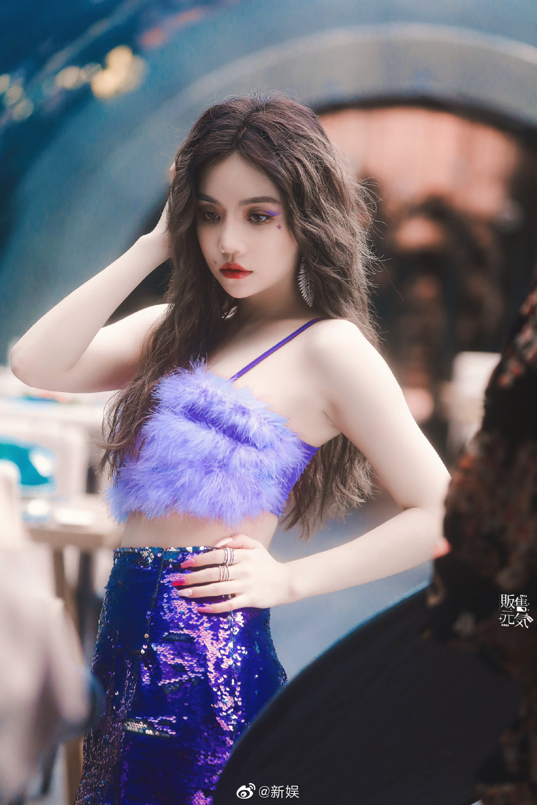 安崎1208上班图毛绒抹胸blingbling的半身裙