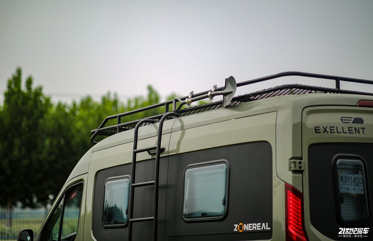 个性化越野套件战斗范儿涂装这是最懂中国人的vanlife露营车