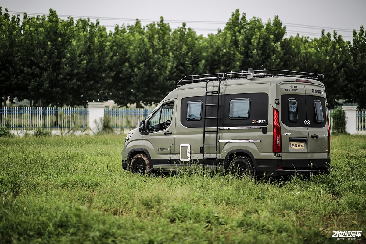 550相比栖·510来说长度略长一点,基于上汽大通v90长轴版本van改装