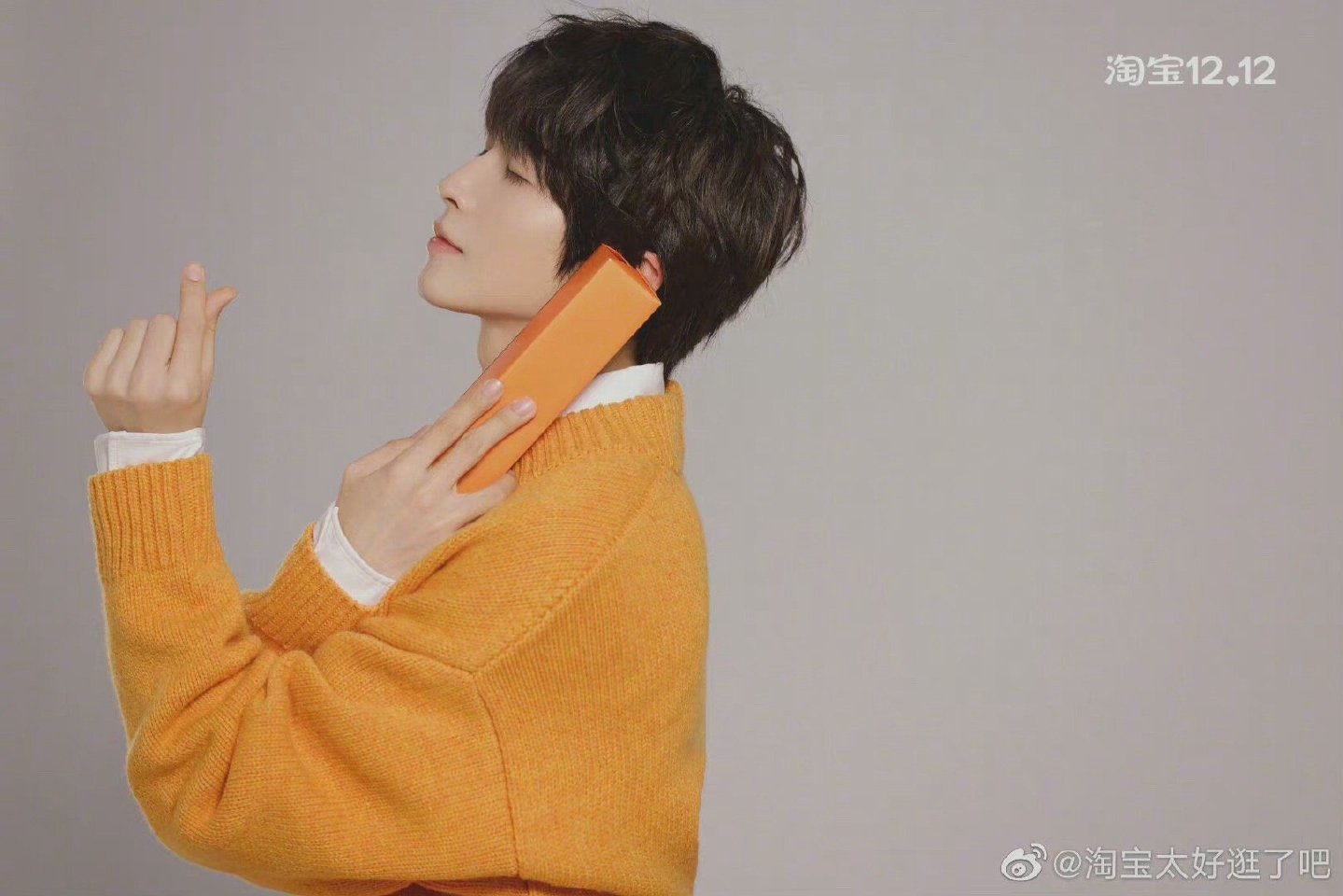 刘宇汉服大片花絮照释出 摄影棚灯光下的汉服小宇……|刘宇|花絮_新浪