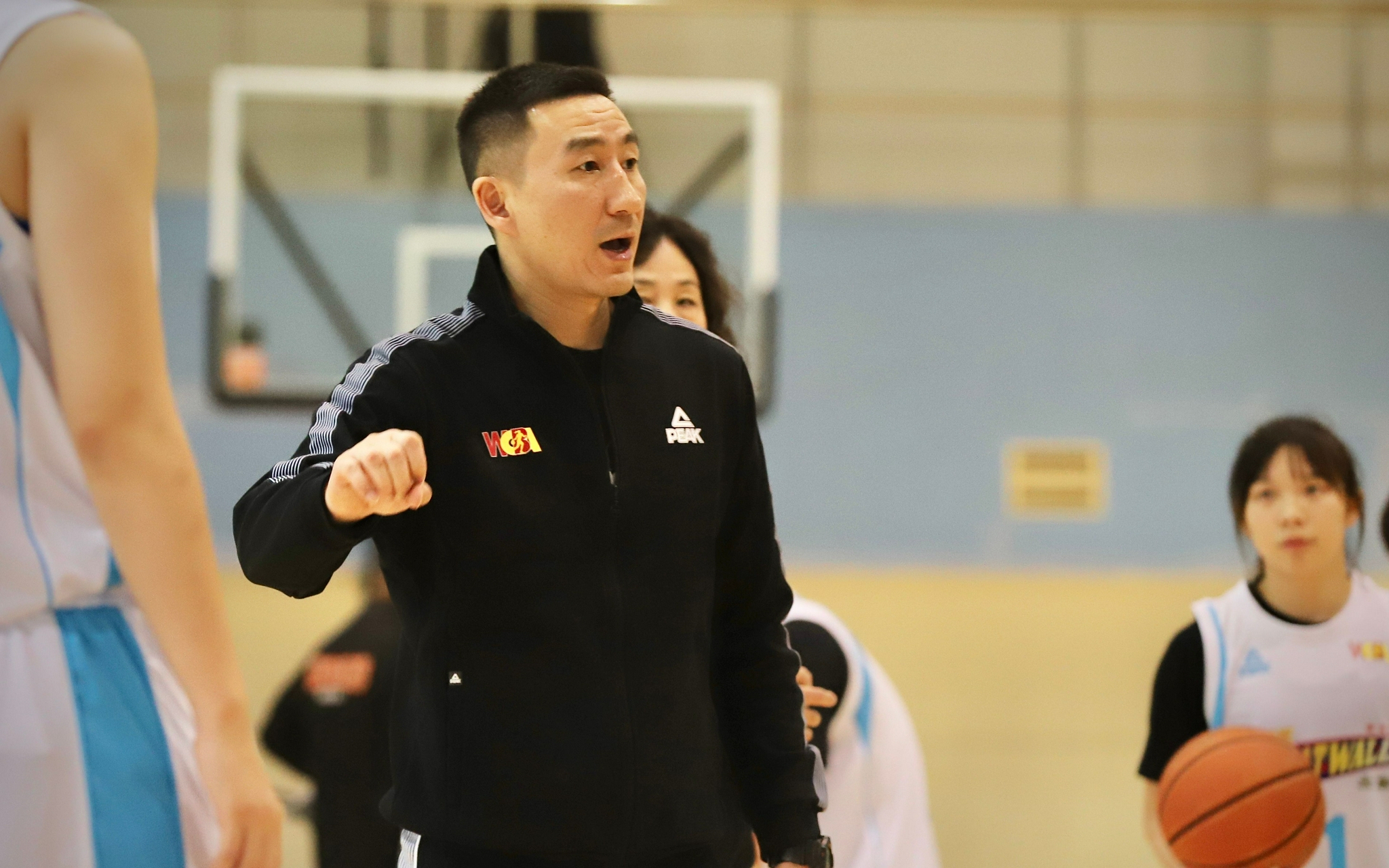 张云松自曝5连败期间发飙首钢女篮全力冲击季后赛