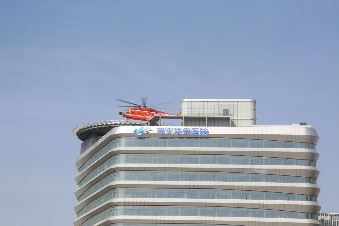 无畏风雪护航冬奥直8来了