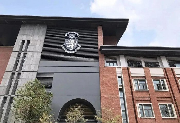 润峯府还未入市隔壁哈罗礼德学校宣布暂停办学了
