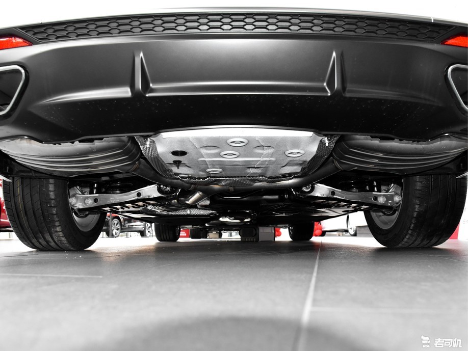 “正经”的样子倍有魅力 小哥带你一起看奥迪A4L休闲区蓝鸢梦想 - Www.slyday.coM