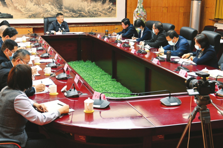 【深入学习宣传贯彻党的十九届六中全会精神】百年奋进凝聚力量 时代征程铸就伟业休闲区蓝鸢梦想 - Www.slyday.coM