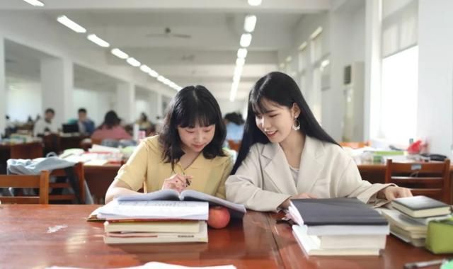 研究生团体秒变“女儿国”？女多男少的背后，原因究竟是什么休闲区蓝鸢梦想 - Www.slyday.coM