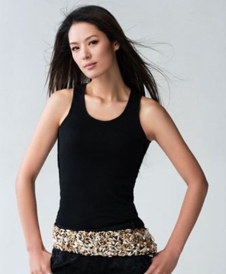 事业爱情一波三折,弃演从商46岁独自带娃|郎昆|马艳丽|刘岩_新浪新闻