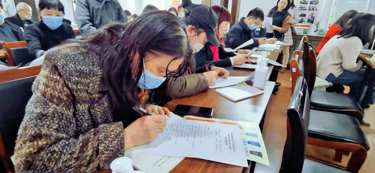 碑林区第20期生活垃圾分类课堂走进夏家庄社区休闲区蓝鸢梦想 - Www.slyday.coM