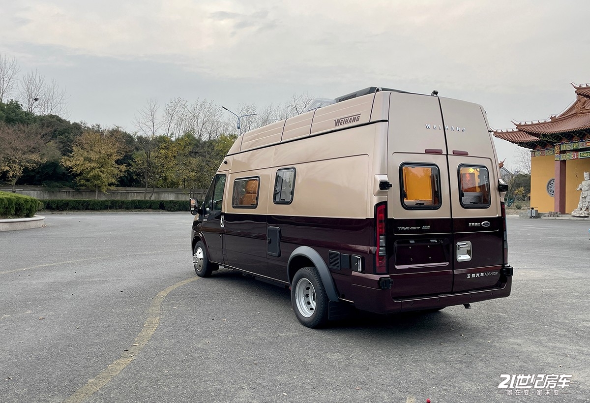 迈巴赫同款配色这款福特房车只能打82分剩下的666